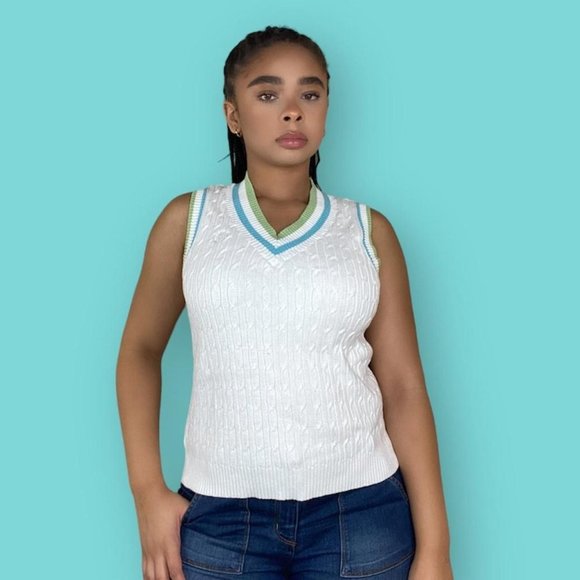 Cable Knit Sweater Vest - Picture 2 of 4